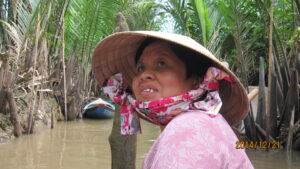Mekong Deltası'nda Vietnam'lı bir kadın